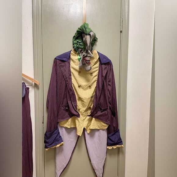 Batman Adult Arkham City Standard  Rubies Men's Joker Costume - Arkham City - Picture 4 of 5